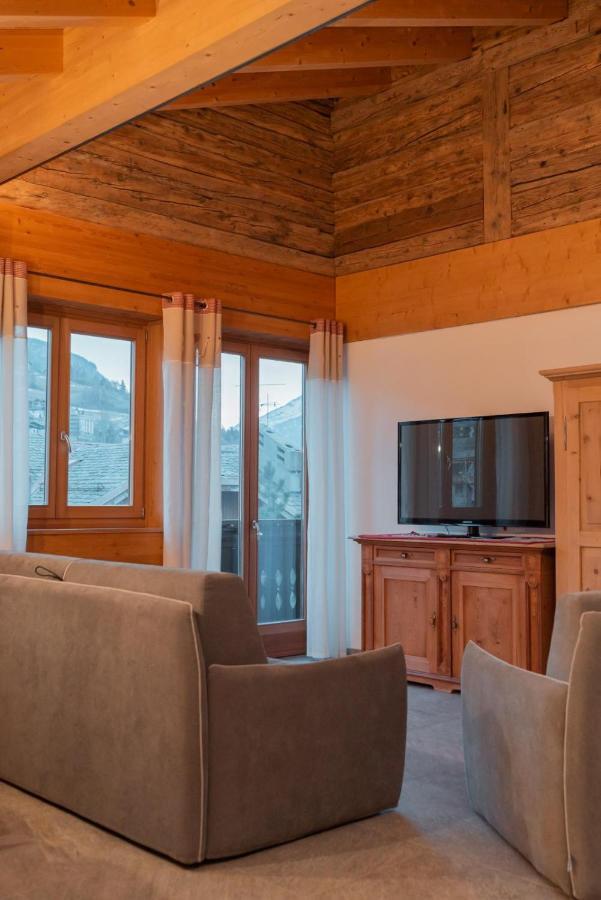 Pista Stelvio Loft Lumiere Lägenhet Bormio Exteriör bild